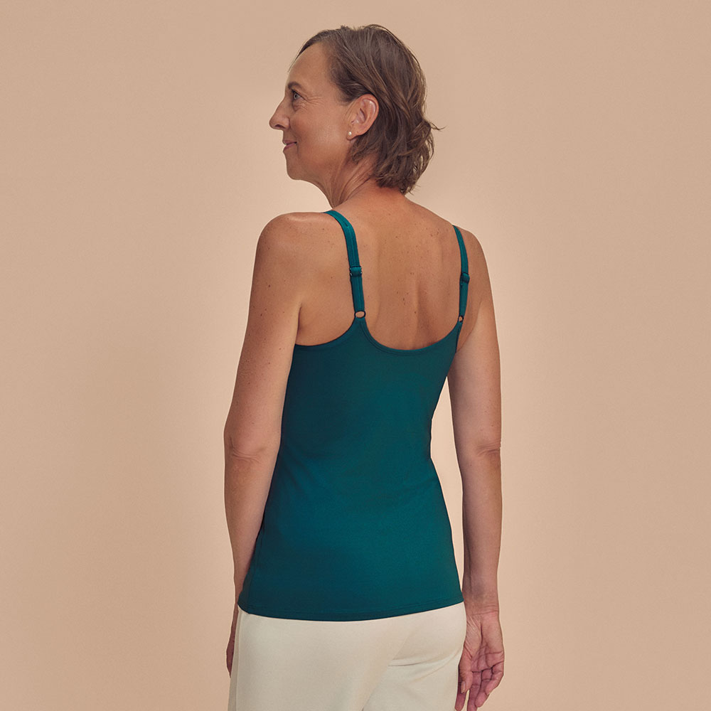 Amoena Valletta Top in Deep Emerald - Model Rückseite