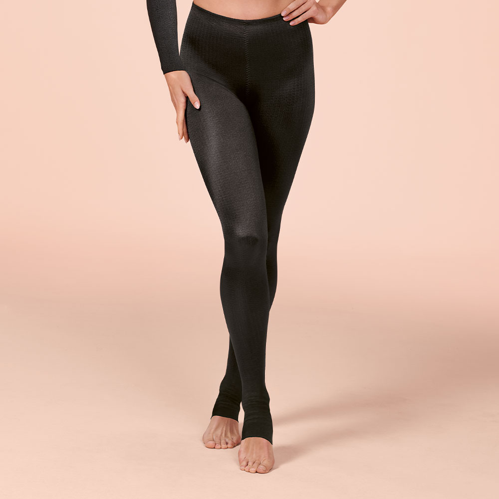 Anita care Kompressionshose Adana in Schwarz - Model Lifestyle