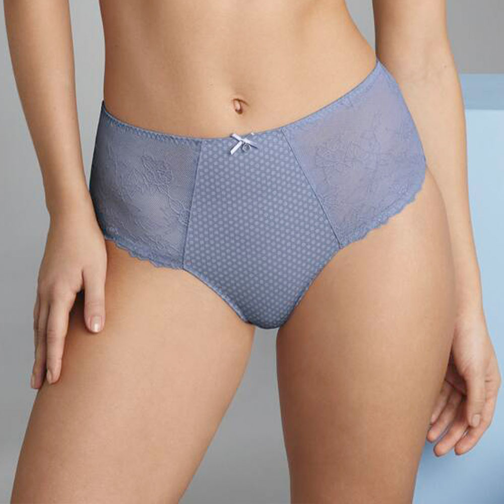 Anita Taillenslip+ Eloise