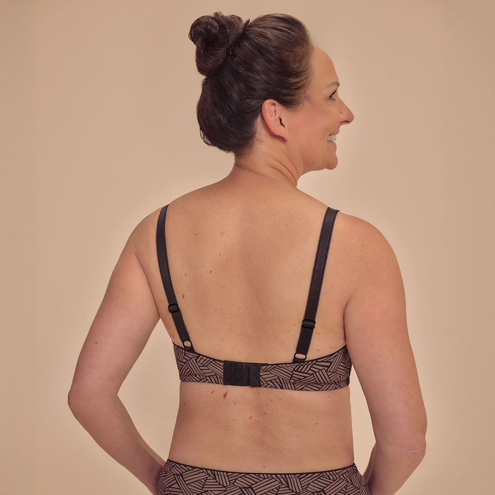 Amoena Prothesen-BH Brooke SBP - Model Rückseite