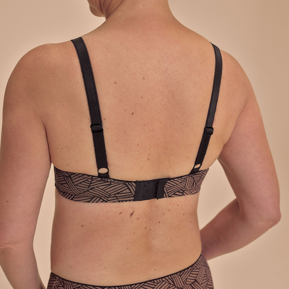 Amoena Prothesen-BH Brooke SB in Black/Café - Model Rückseite