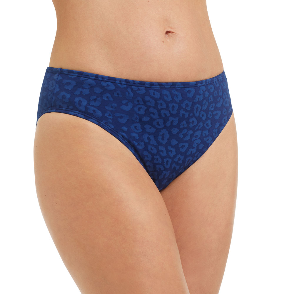 Amoena Be Joyful Panty 71518 - Model Vorderansicht